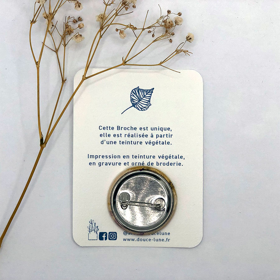 doucelune BROCHE Teinture vegetale gravure broderie doucelune BROCHE Teinture vegetale gravure broderie